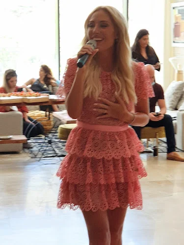 דניאלה לוגסי